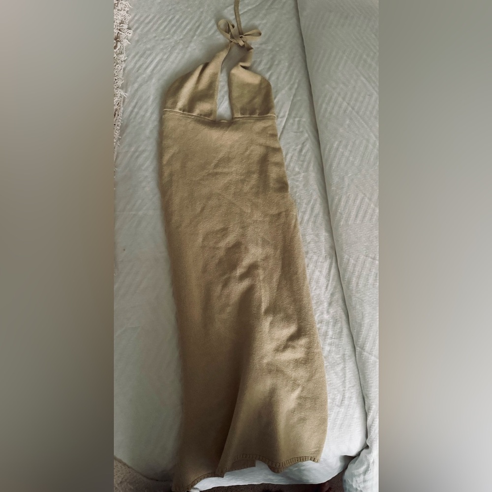 Cream Bodycon Midi Dress with Plunge Neckline - Picture 4 of 4